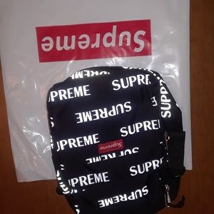 Supreme shoulder bag